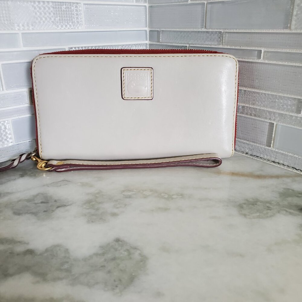 NWT - SET Dooney & Bourke Florentine Small Drawstring & Lg Zip Wristlet Ecru - Picture 13 of 16